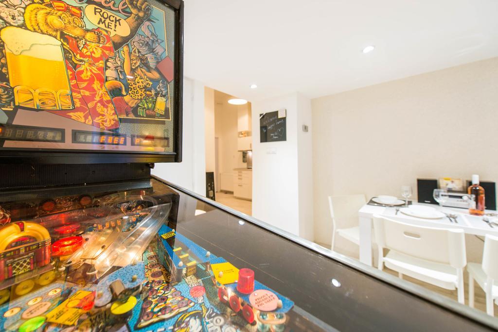 Happy Home Joy - Apartment With Free Pinball Machine Budapest Ngoại thất bức ảnh